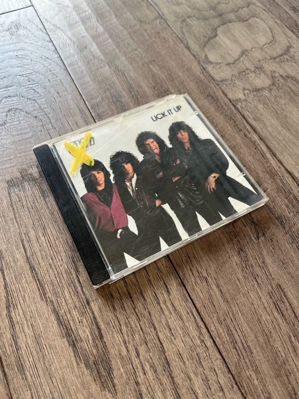 🎸5 for $20🎸Lick It Up CD — Kiss Album with Band Photo